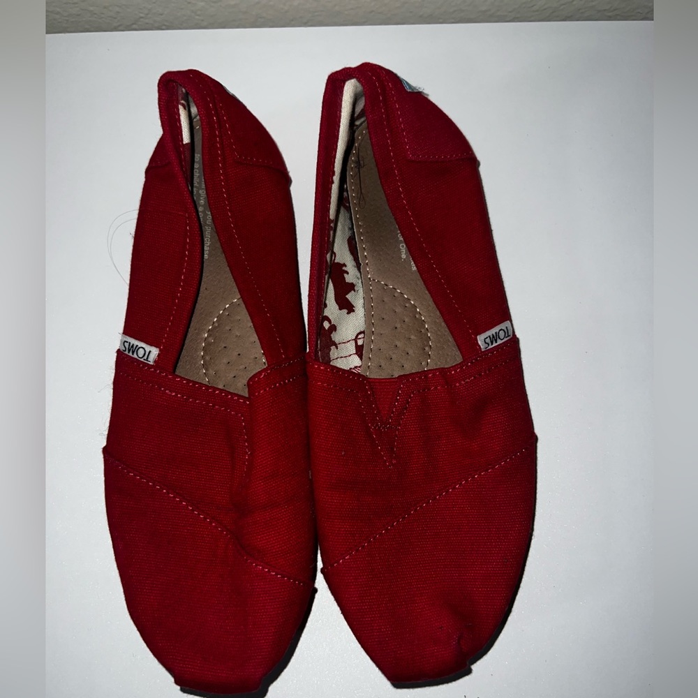 TOMS Women's Canvas Classics Seasonal